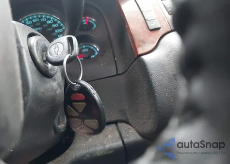 2008 Chevrolet Tahoe Ltz z USA, uszkodzony, nr VIN 1GNFC13088J189433